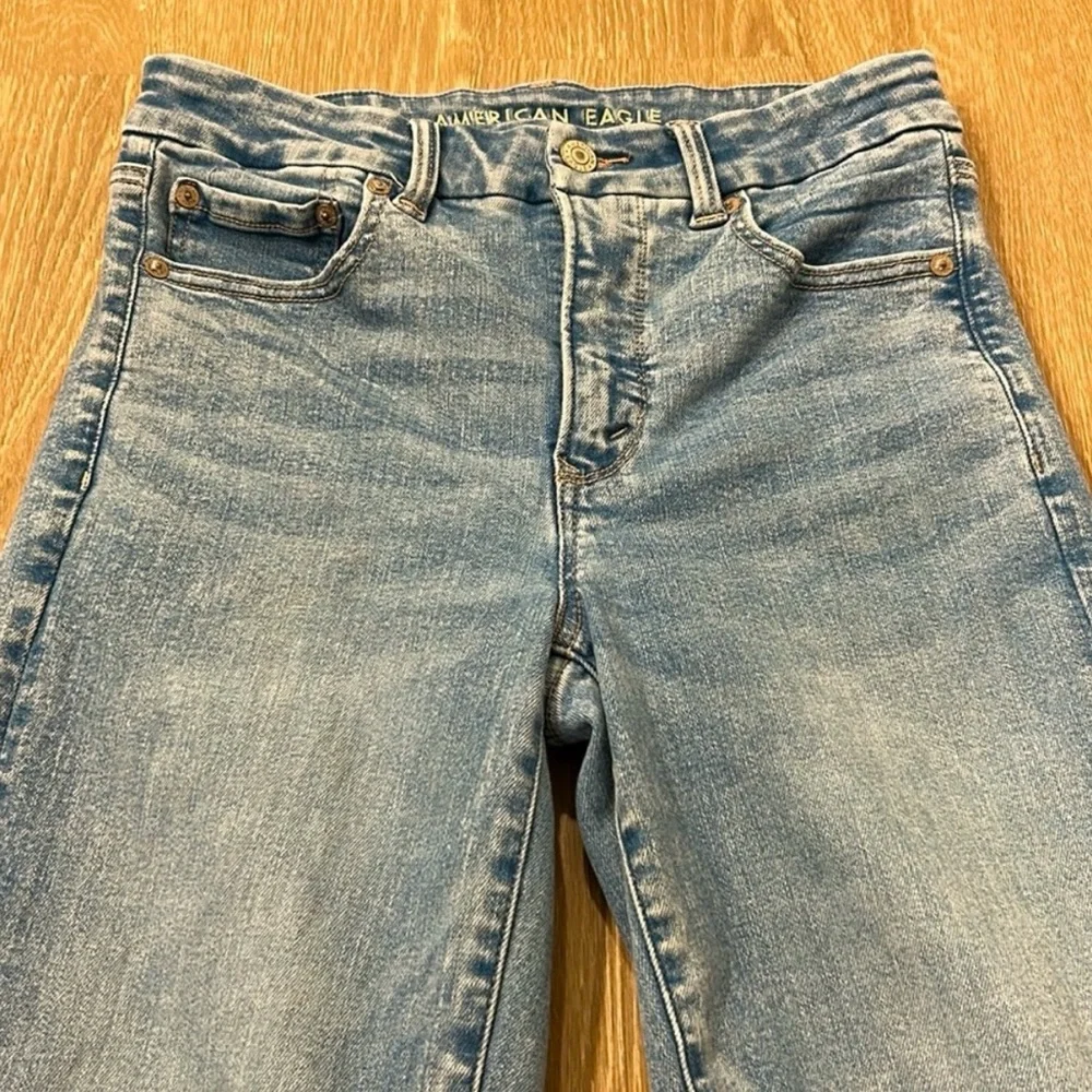Like New 💙American Eagle Super High-Rise Flare 👖Wide Leg Jeans💙Size 6 - Picture 7 of 8